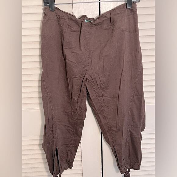 Women’s Nike Sustainable Bamboo Cotton Capri Drawstring Summer Hiking Pants Sz M - Picture 5 of 7